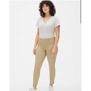 Gap Tan Skinny Dress Pant Size 0 NWT